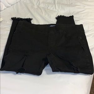 Old Navy Black Distressed Pull On Jeggings